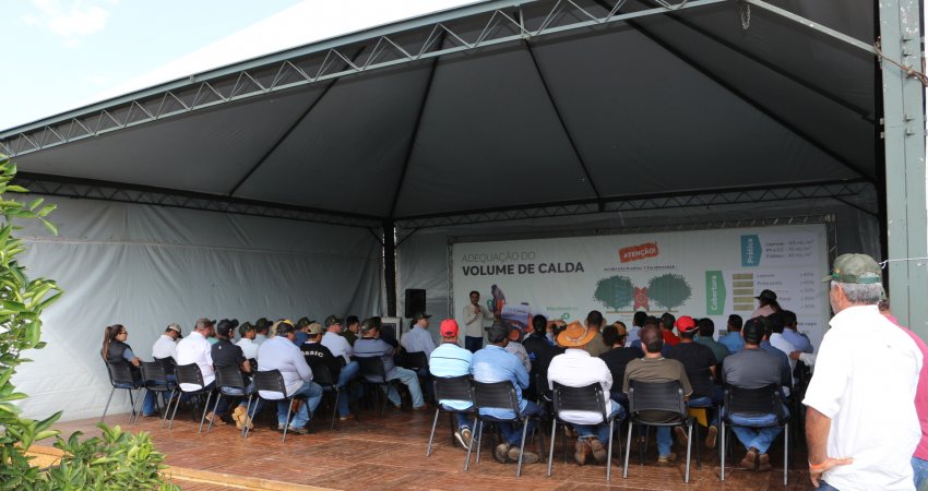 3º Dia de Campo de Tecnologia de Aplicação reúne diversos profissionais em Duartina