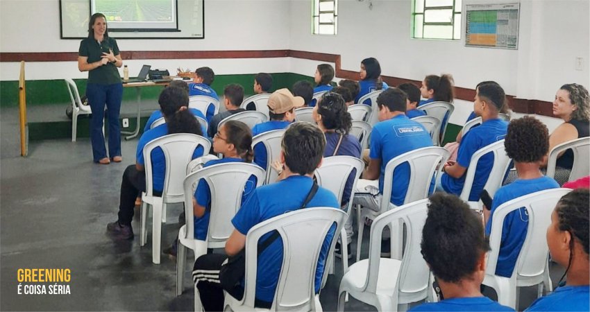 Estudantes de Uberlândia (MG) participam de palestra de conscientização sobre greening