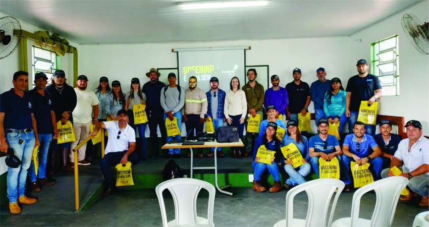 Manejo de pragas e doenças dos citros é tema de palestra para alunos da faculdade Anhanguera de Uberlândia (MG)