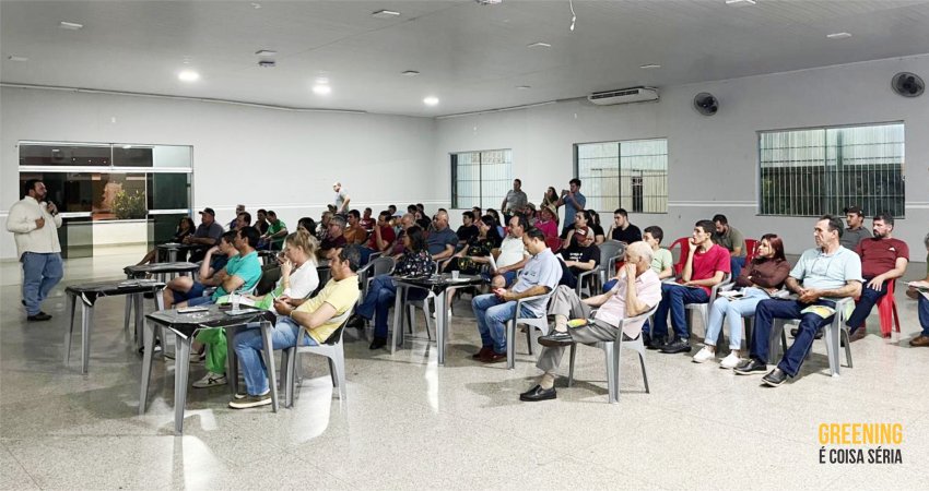 Produtores de Santa Salete (SP) participam de reunião sobre greening promovida pelo Fundecitrus