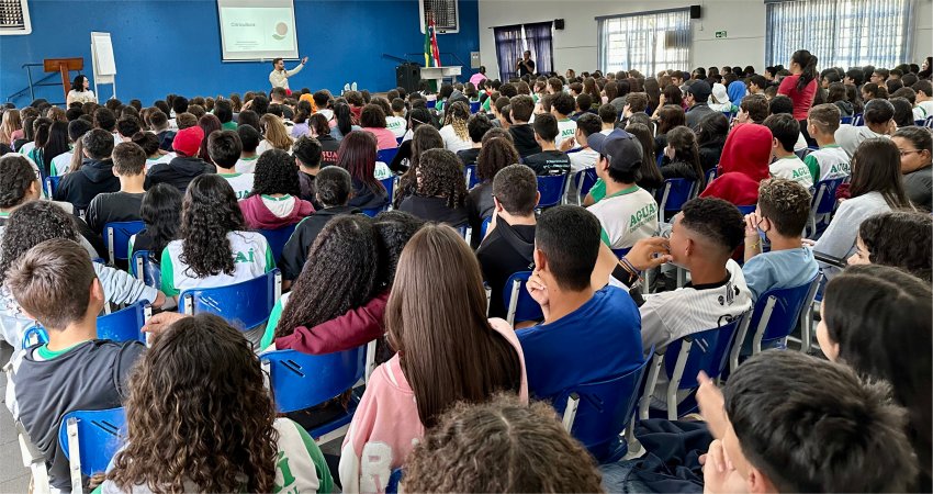 Fundecitrus promove palestra de conscientização sobre greening em escola de Aguaí (SP)