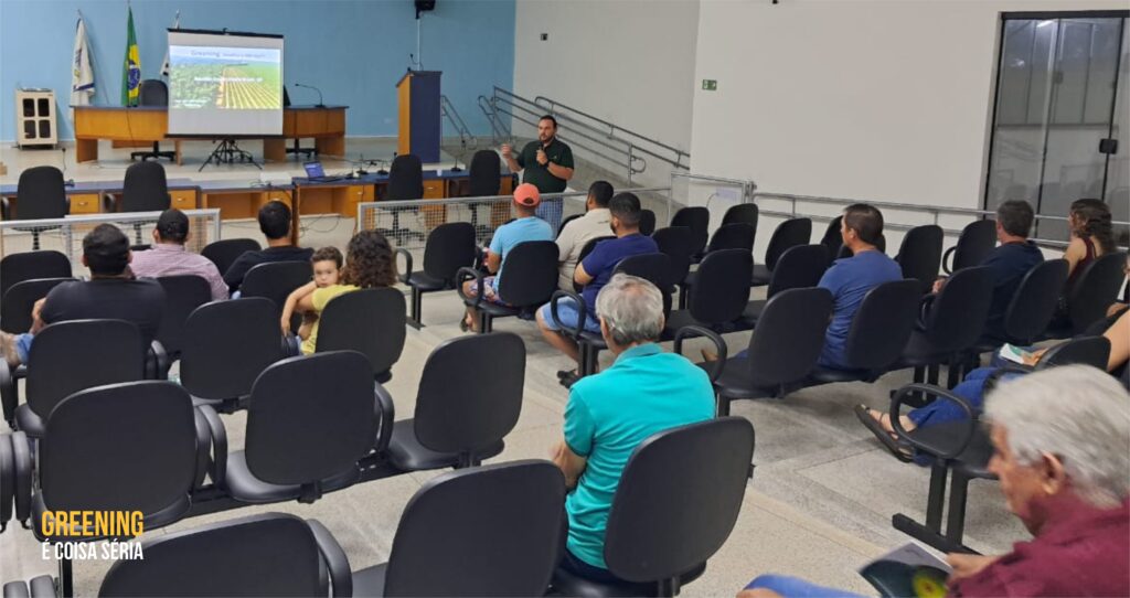 Encontro de citricultores em Vitória Brasil (SP) discute medidas conjuntas para o controle do greening