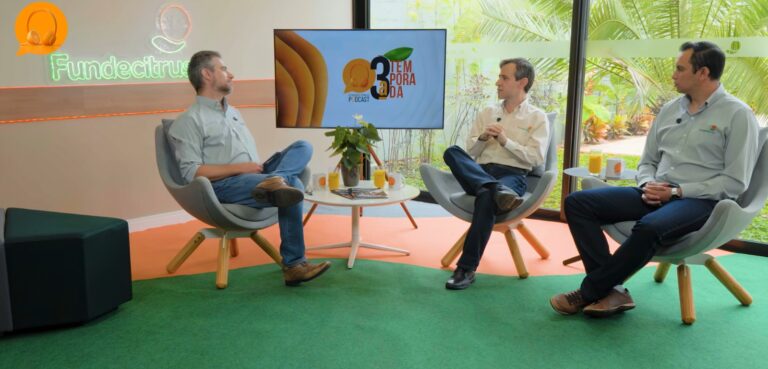 Caulim no manejo do psilídeo: ciência, estratégia e sustentabilidade no novo episódio do Fundecitrus Podcast