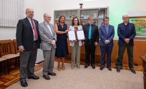 Fapesp, Esalq/USP e Fundecitrus oficializam a criação do CPA Citros, em Piracicaba (SP)