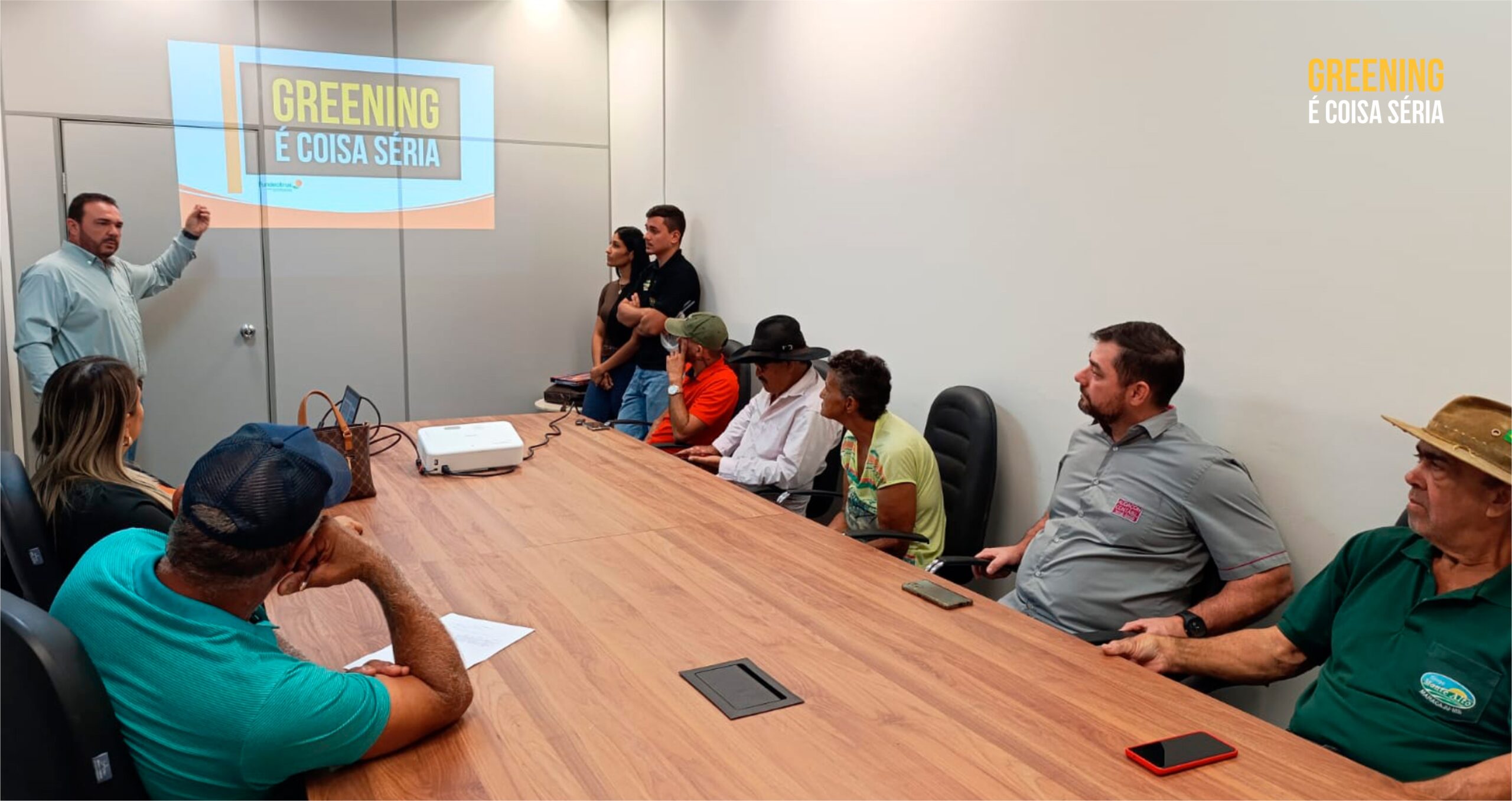 Encontro com citricultores de Cassilândia (MS) reforça prevenção ao greening em áreas de expansão da citricultura