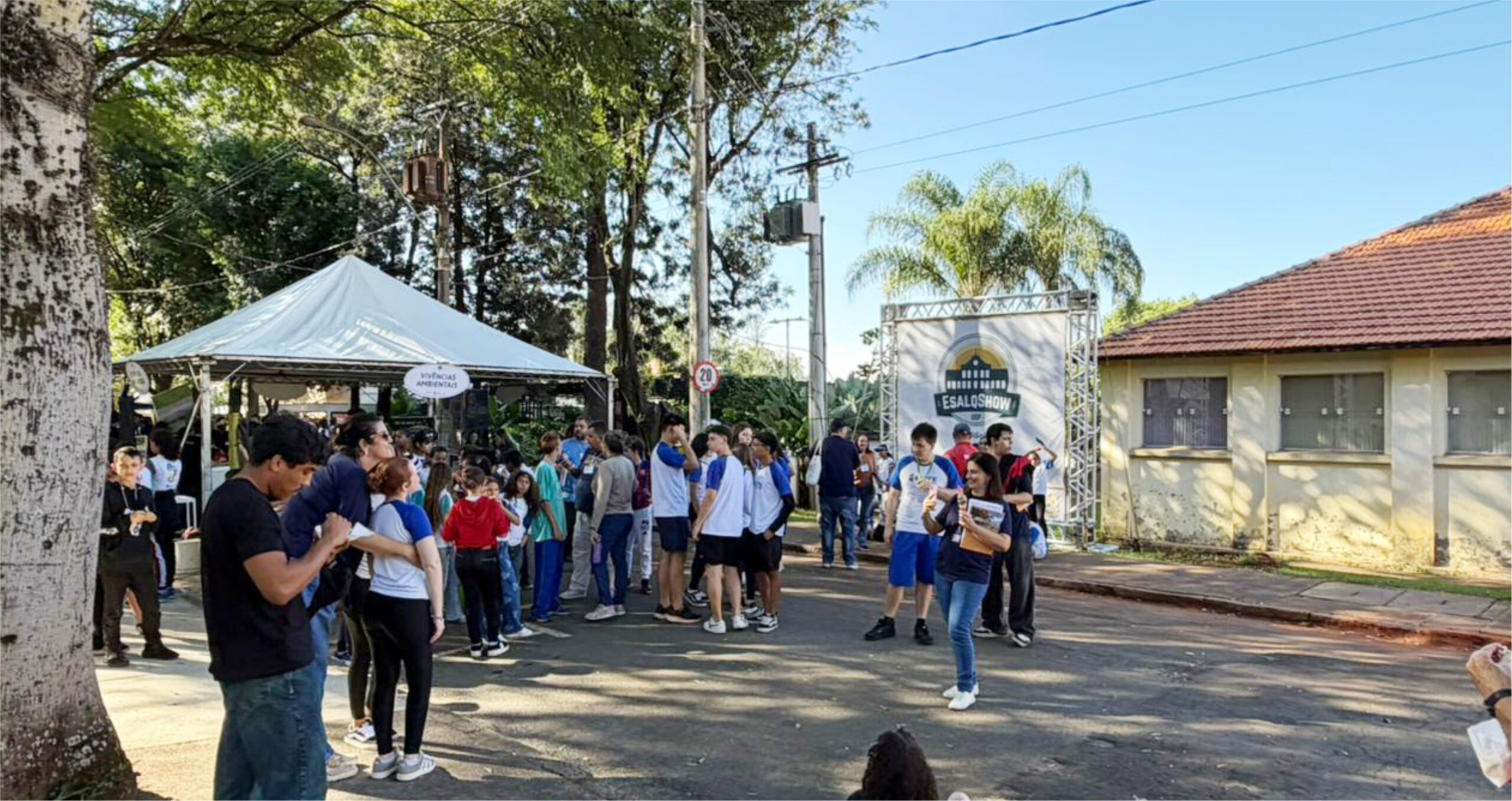Fundecitrus leva informações sobre o CPA Citros ao público da Esalq Show