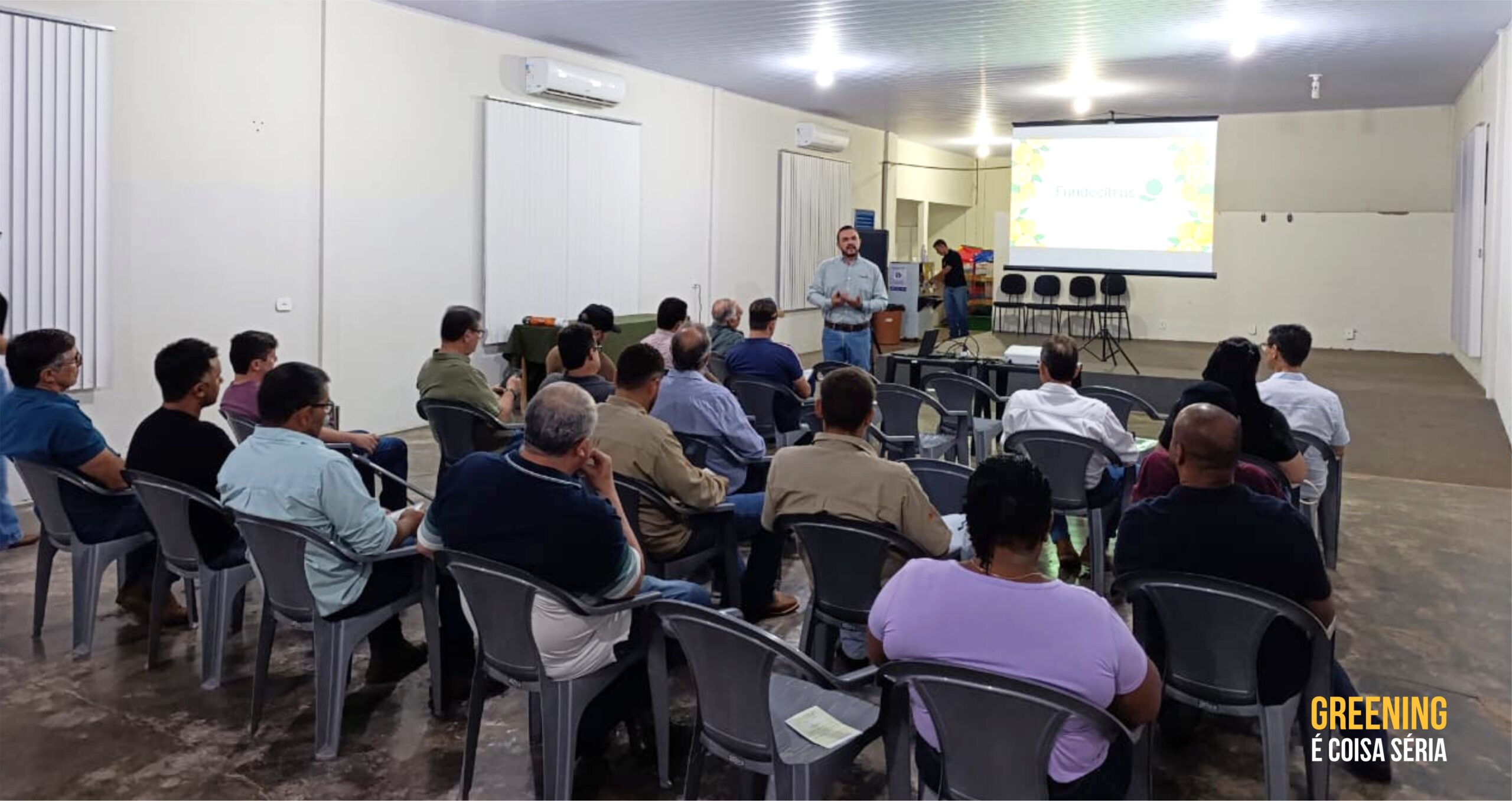 Reunião com produtores debate manejo do greening em Cassilândia (MS)