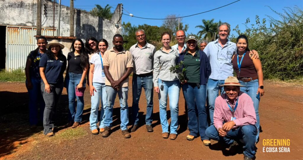 Fundecitrus participa de treinamento sobre doenças dos citros para profissionais da assistência técnica em Minas Gerais