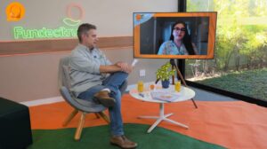 Fundecitrus Podcast esclarece o que a ciência descobriu sobre os benefícios do suco de laranja para a saúde